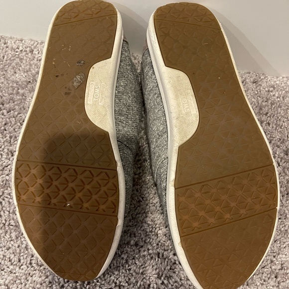 TOMS | Women’s Sneakers - Picture 3 of 3